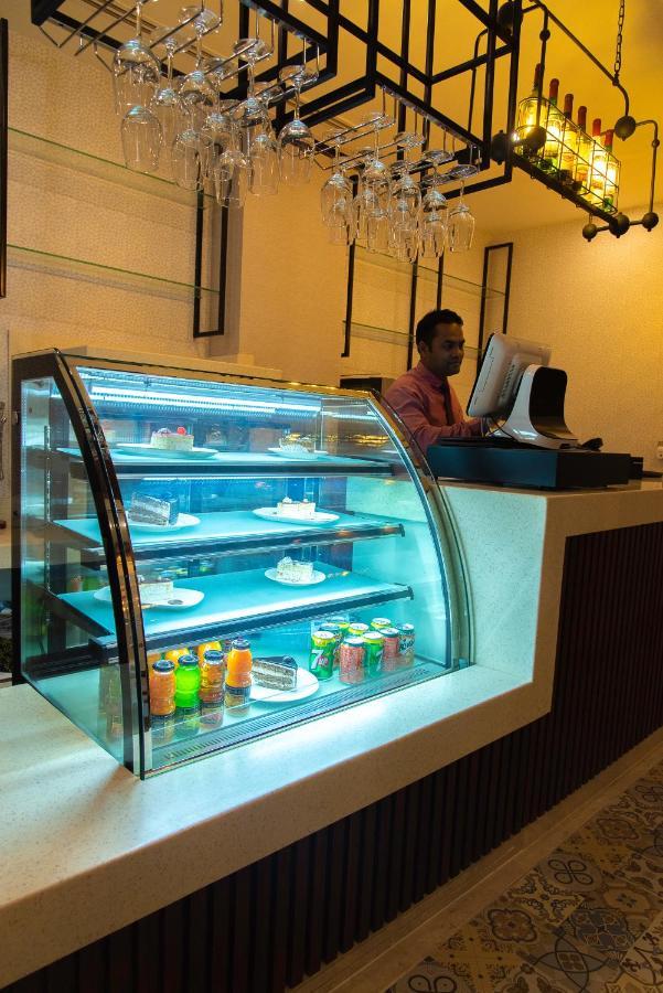Sunday Emerald Hotel Jeddah Eksteriør billede